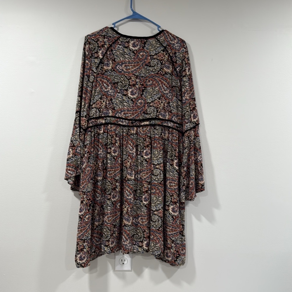 American Eagle Outfitters Long Sleeve Paisley Dress in Black, Rust, Cream - Picture 7 of 10